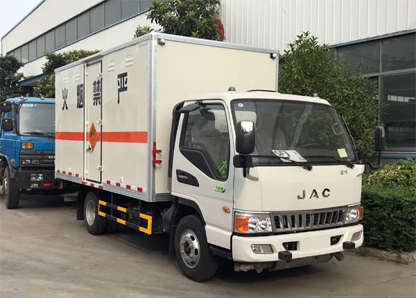 江淮駿鈴4.2米專(zhuān)用煙火制品運(yùn)輸車(chē)